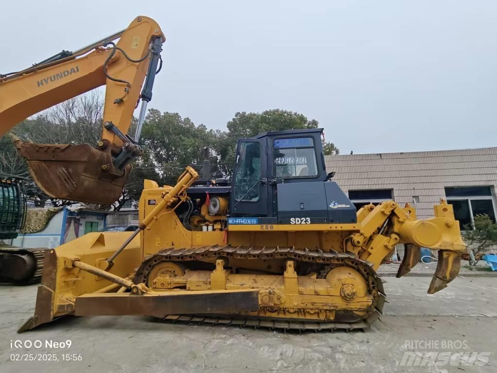 Shantui SD 23 平土機