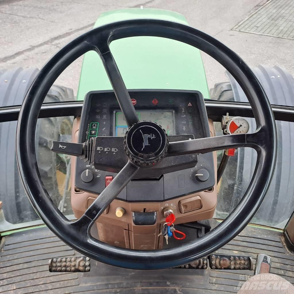 John Deere 7700 曳引機