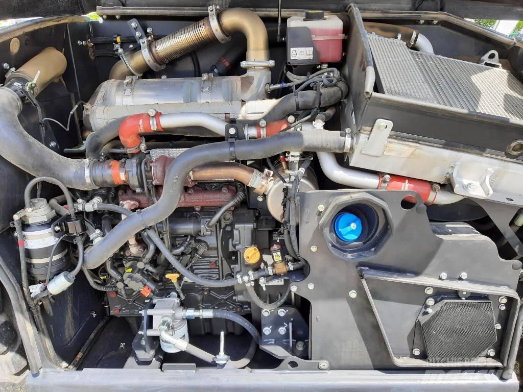 Bobcat T 40.180 伸縮臂操作車