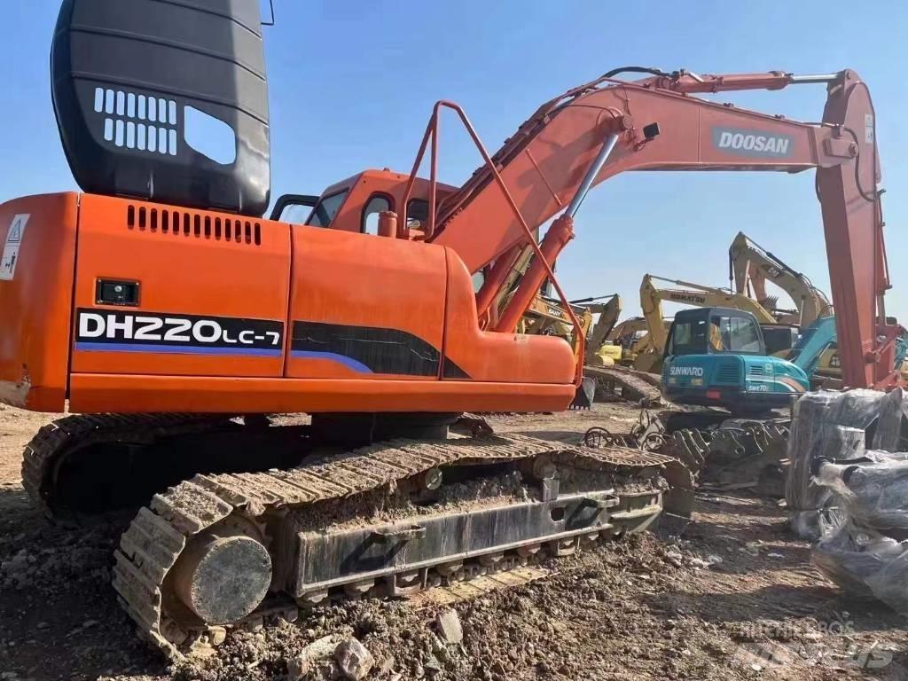 Doosan DH 220 履帶式 挖土機/掘鑿機/挖掘機