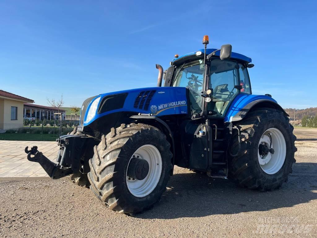 New Holland T 8.420 曳引機