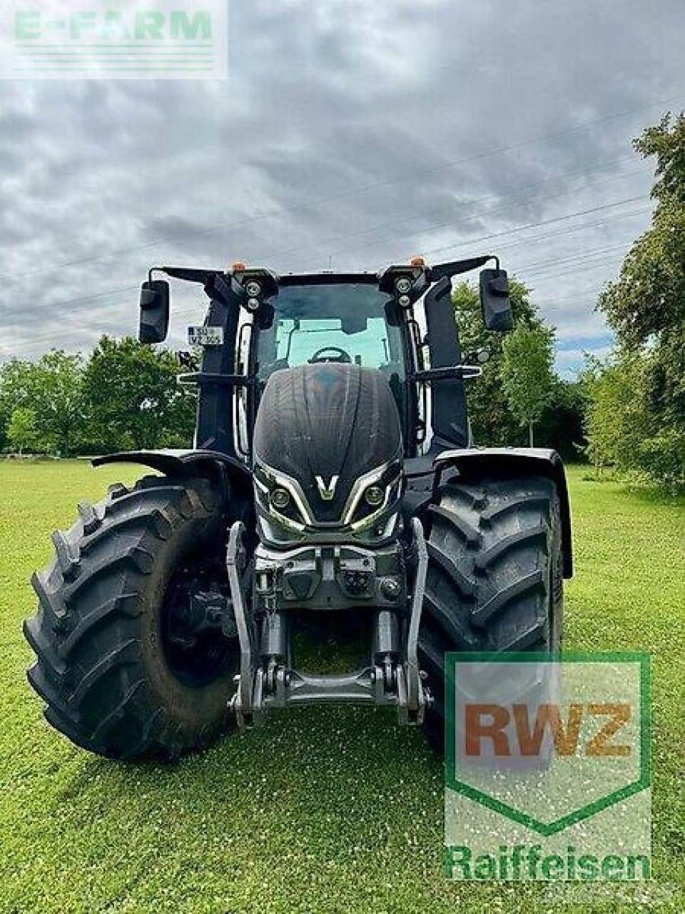 Valtra q305 曳引機