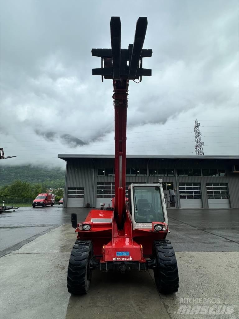 Sennebogen 305 伸縮臂操作車