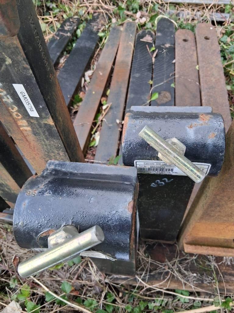 JCB Q FIT FORKS 其他裝載挖掘裝置和配件