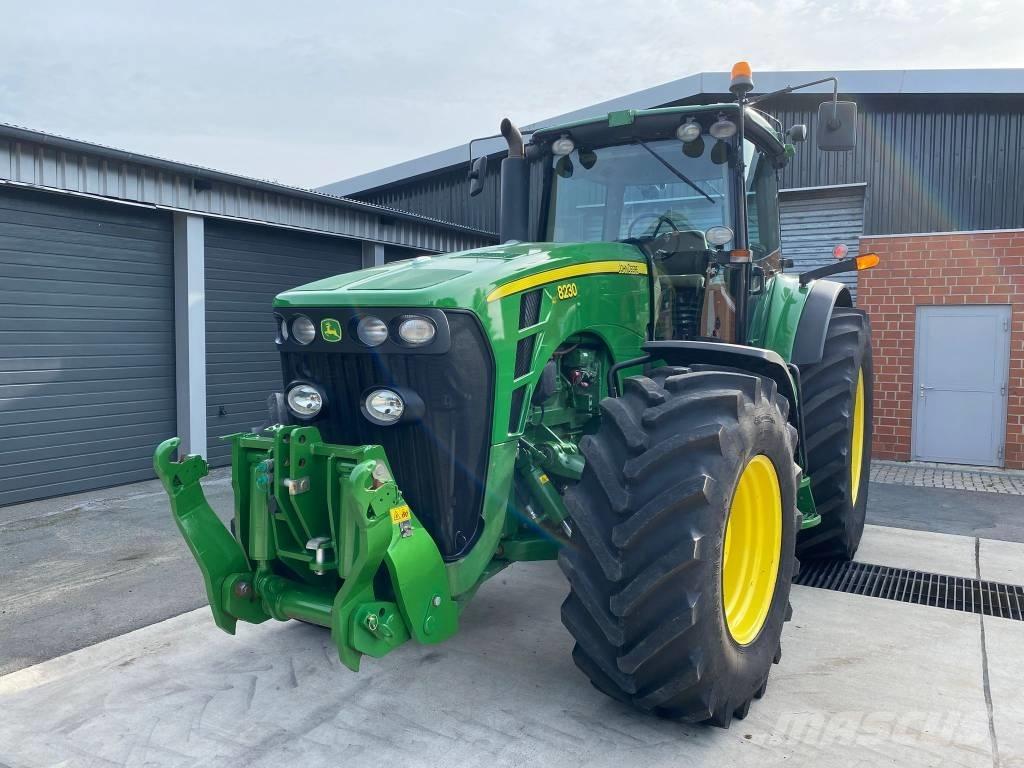 John Deere 8230 ILS 曳引機