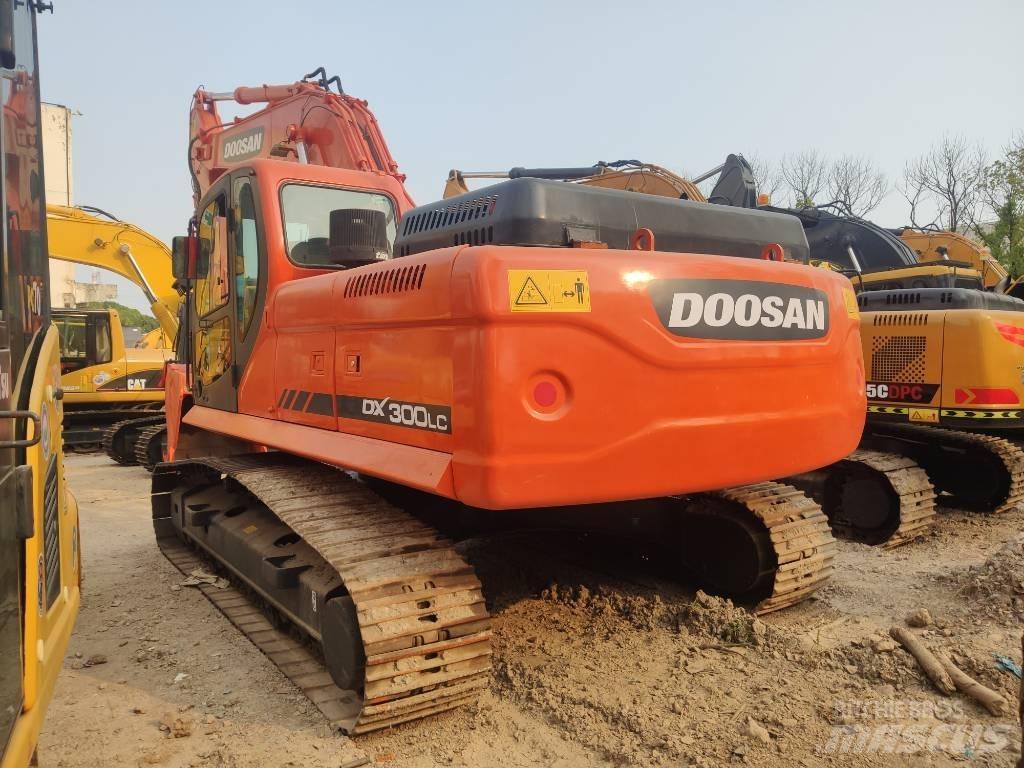 Doosan dx300 履帶式 挖土機/掘鑿機/挖掘機