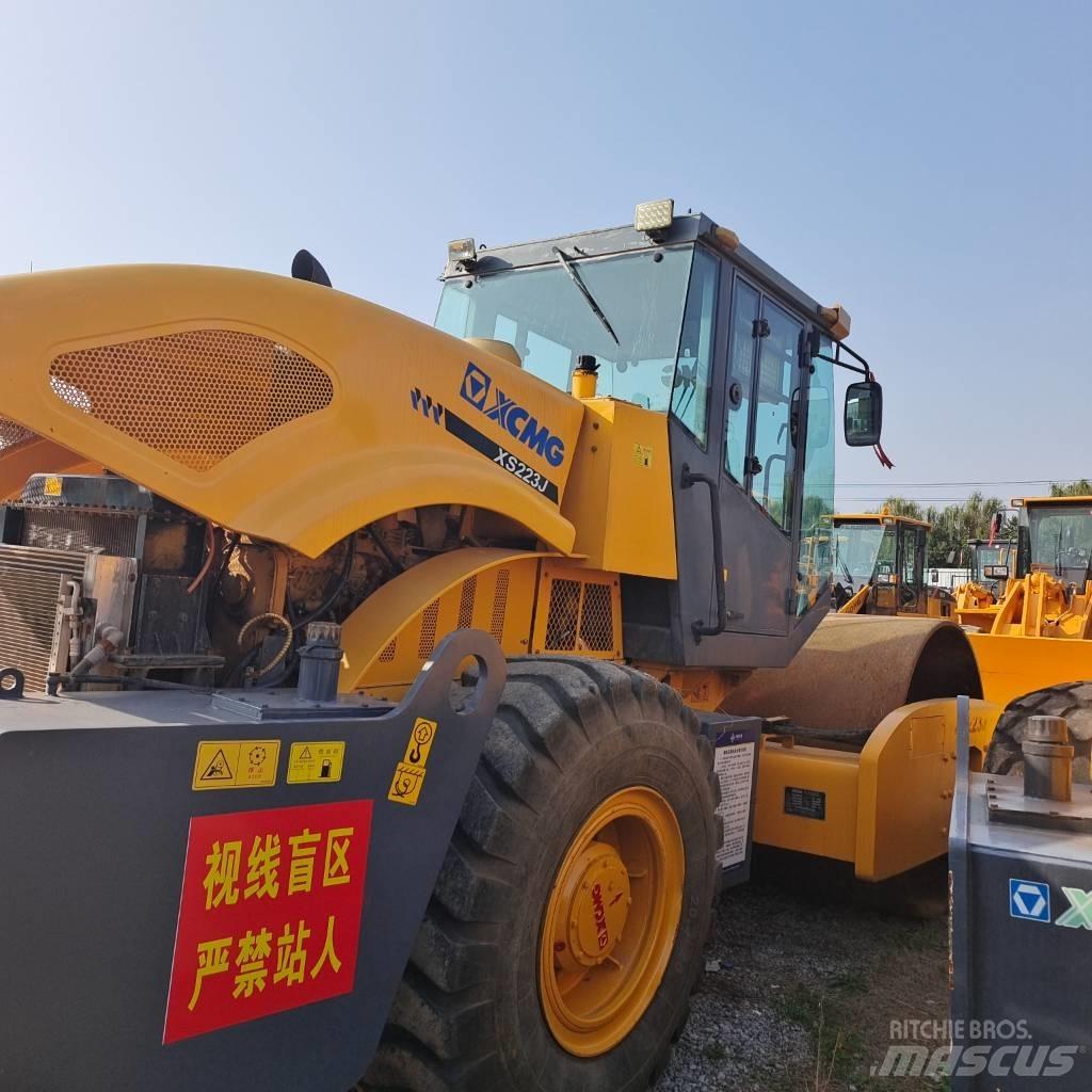 XCMG XS 223 J 單輪滾壓機