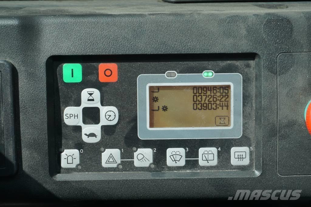 Toyota 8FBMT35 電動堆高機