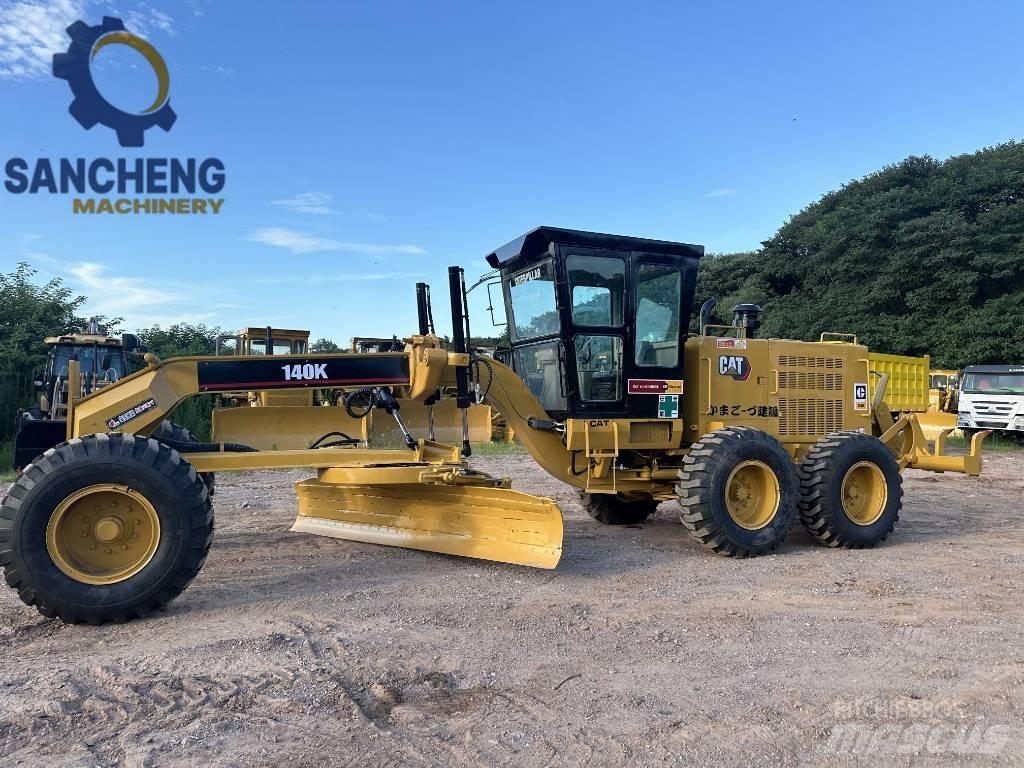 CAT 140 K 平土機
