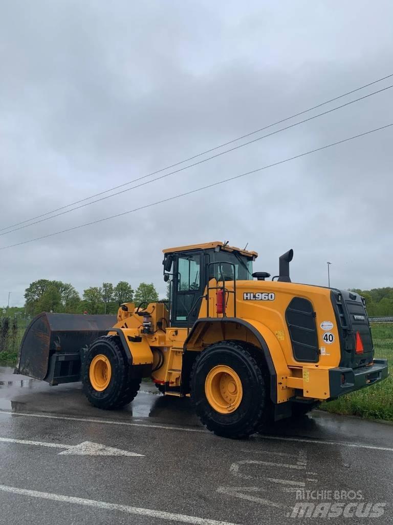 Hyundai HL 960 輪胎式裝載機