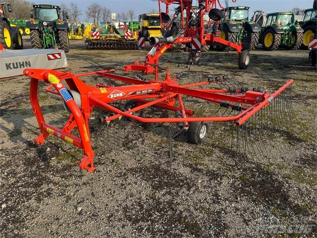 Kuhn GA 300 GM 收割列行機(撒布機)