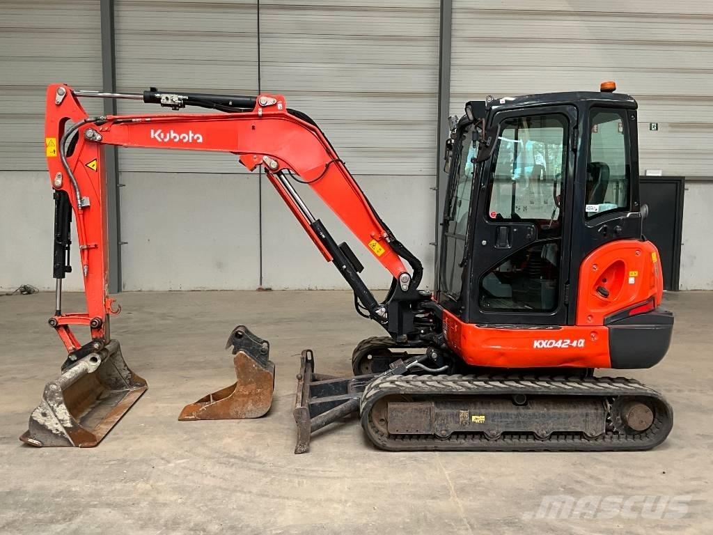 Kubota KX 042-4 A 小型挖土機/掘鑿機<7t(小型挖掘機)
