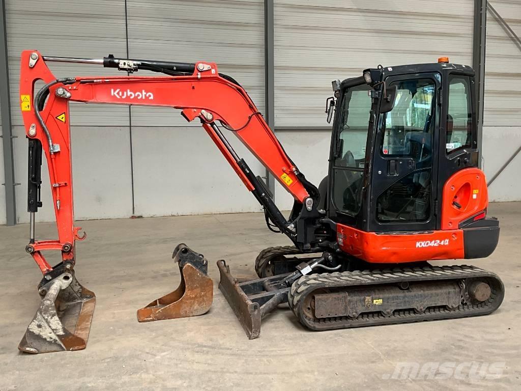 Kubota KX 042-4 A 小型挖土機/掘鑿機<7t(小型挖掘機)