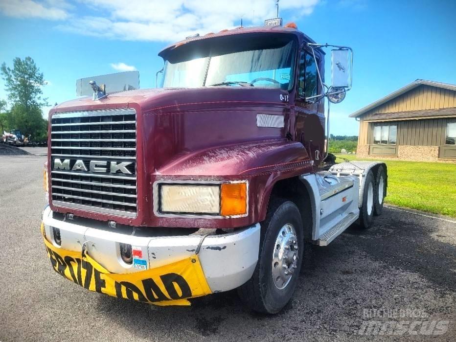 Mack CH 613 曳引機組件