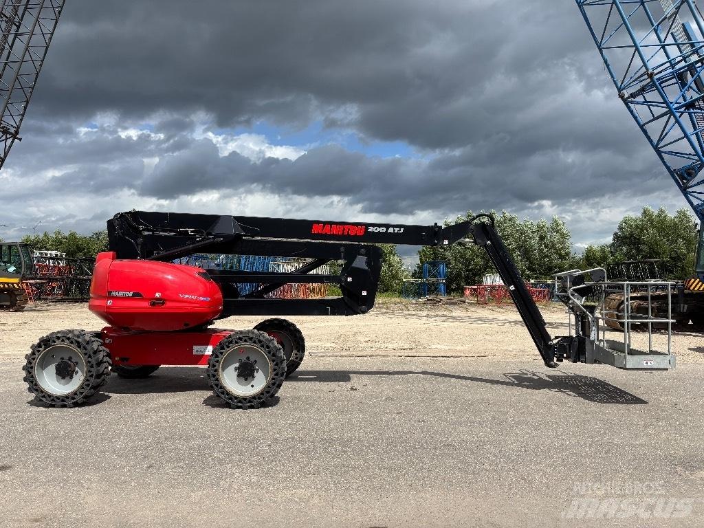 Manitou 200 ATJ 曲臂高空作業車