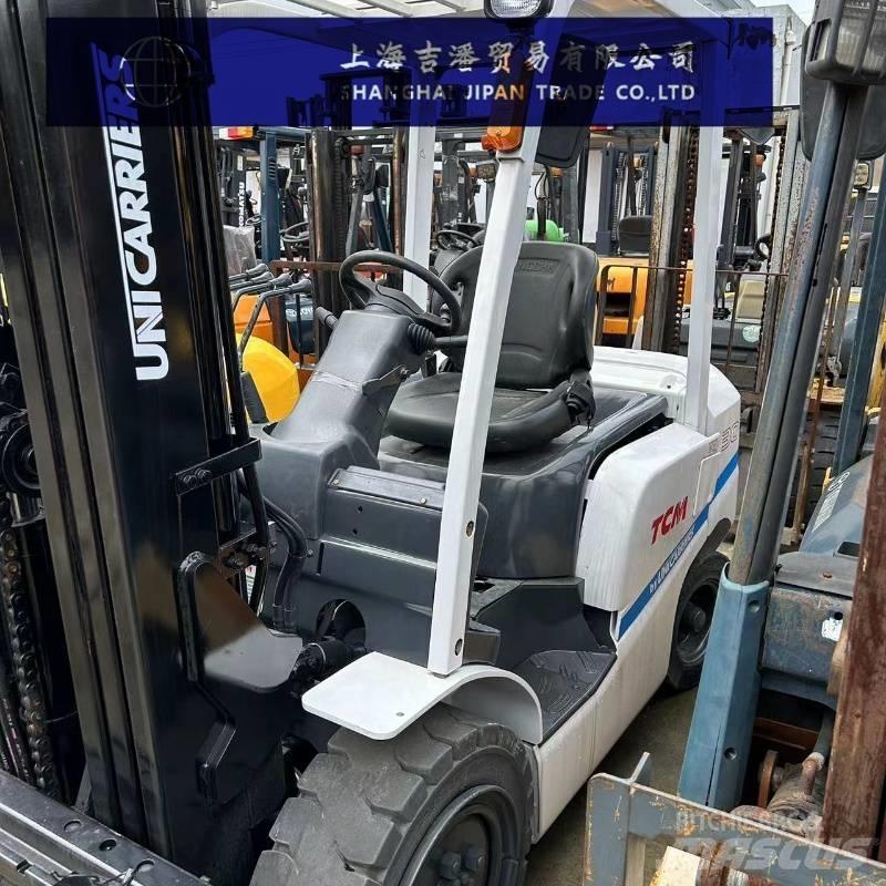 TCM 30 柴油卡車