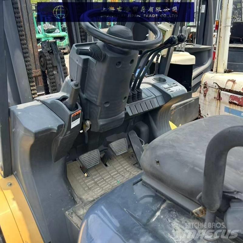 CAT 35 柴油卡車