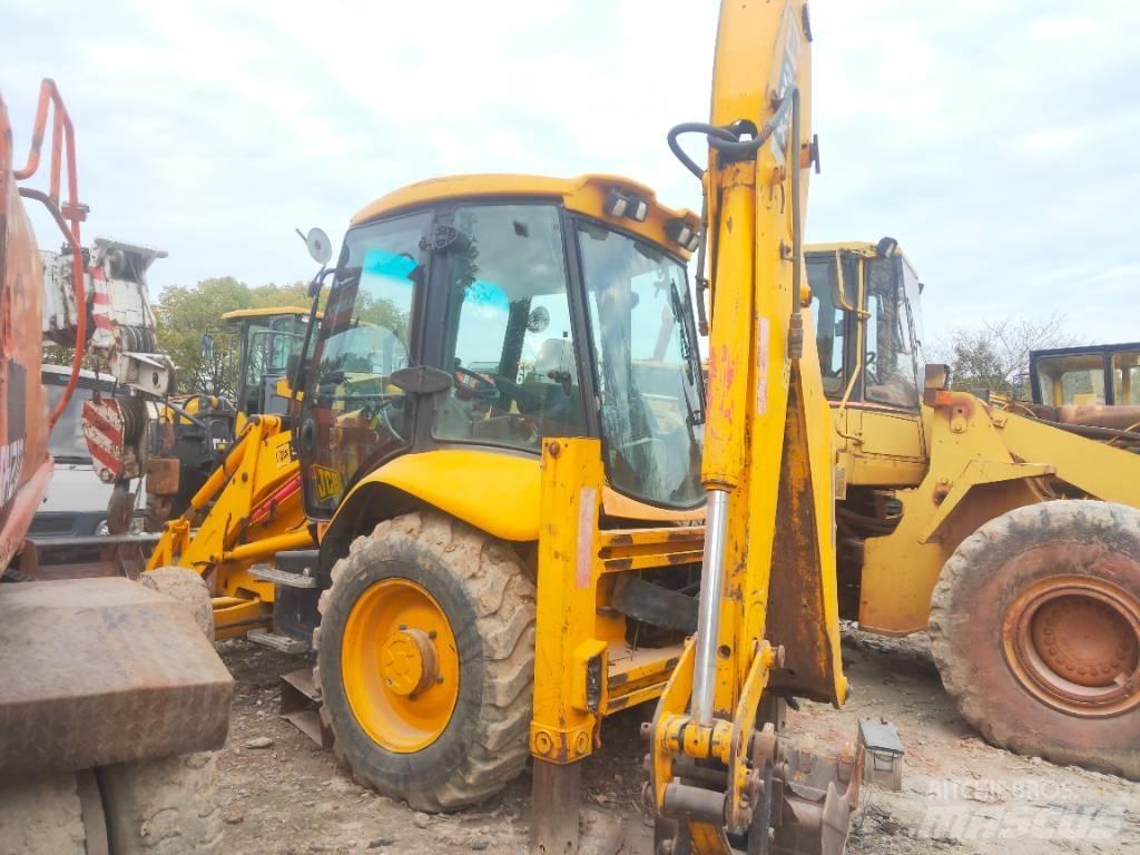 JCB 3cx 反鏟裝載機