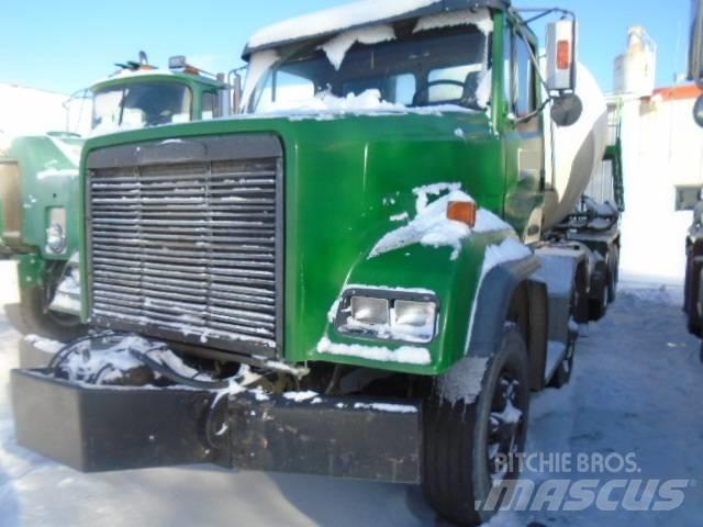 Freightliner FLC 112 其他貨車