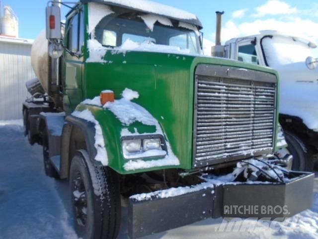 Freightliner FLC 112 其他貨車