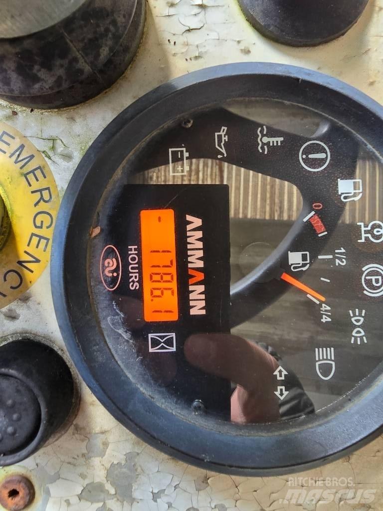 Ammann AV 40 雙輪滾壓機