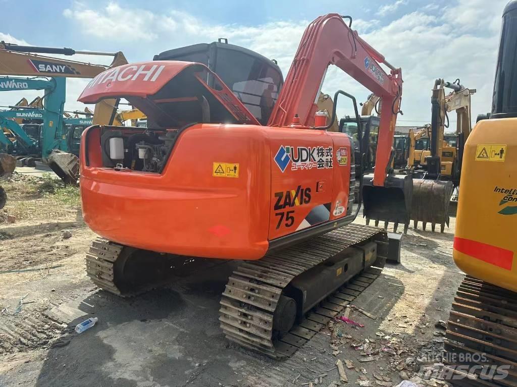 Hitachi ZX 75 中型挖土機/掘鑿機/挖掘機 7t-12t