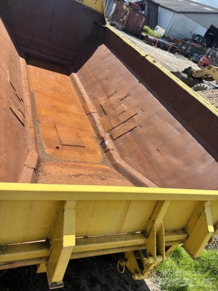 Volvo A20 側卸礦車
