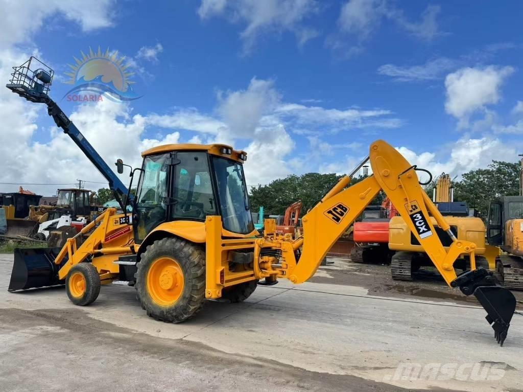 JCB 3 CX 反鏟裝載機