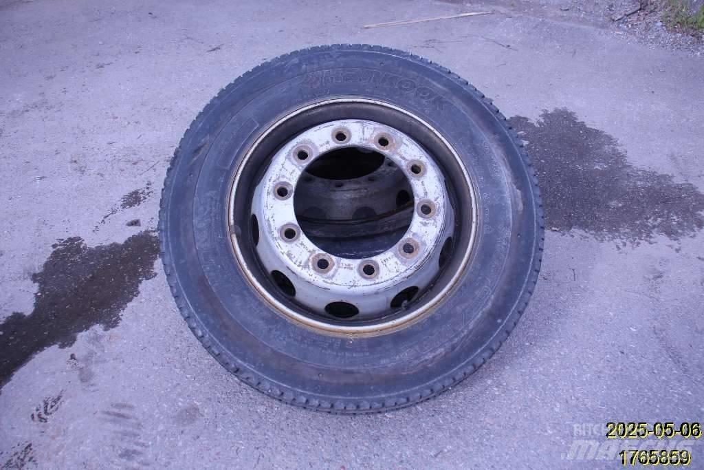  Entreprenad Däck 輪胎、車輪和輪圈