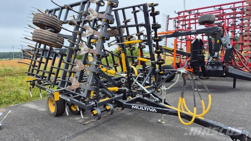 Multiva Optima  T 700 耙車