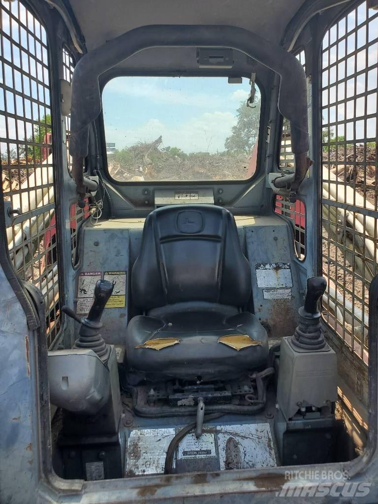 Takeuchi TL150 滑移轉向裝載機
