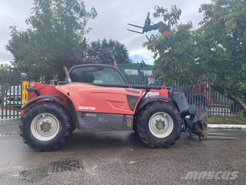 Manitou MT 1135 伸縮臂操作車