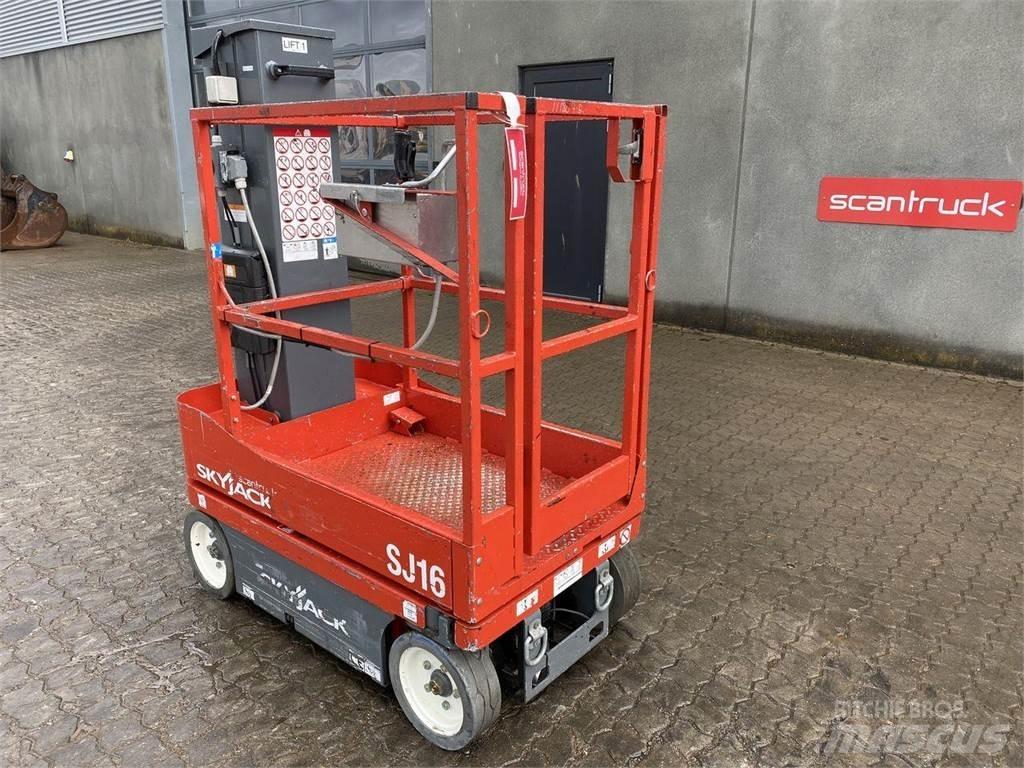 SkyJack SJ16 垂直升降工作台