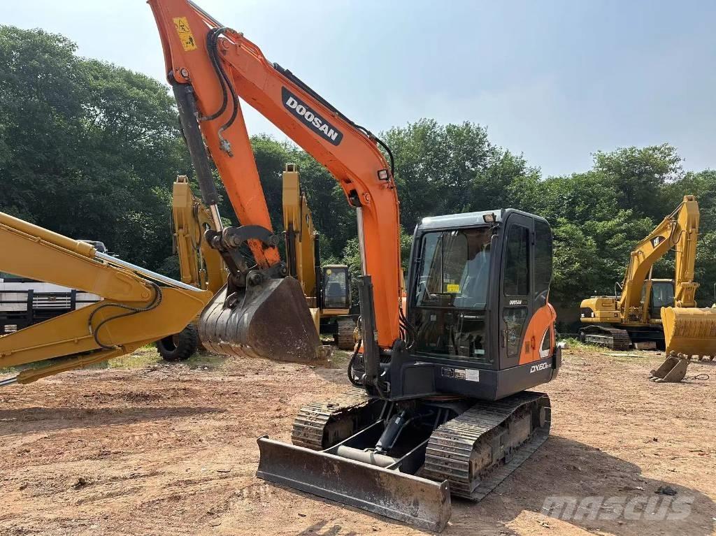 Doosan DX 60 履帶式 挖土機/掘鑿機/挖掘機