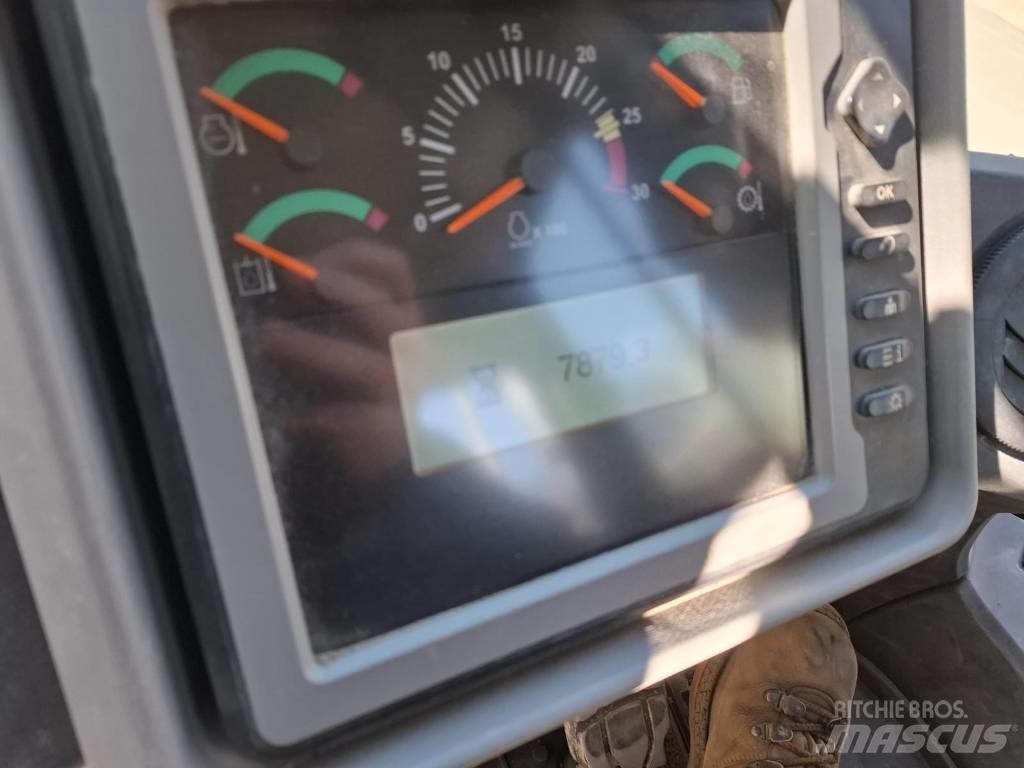 CAT 966K 輪胎式裝載機