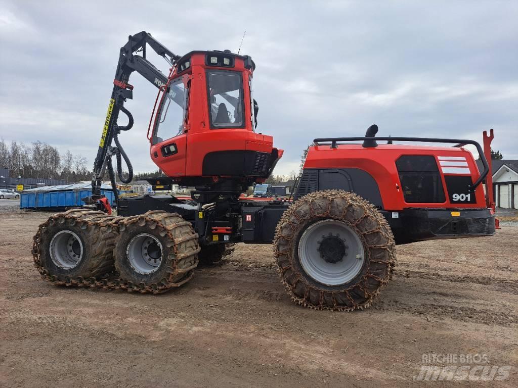 Komatsu 901 收穫機