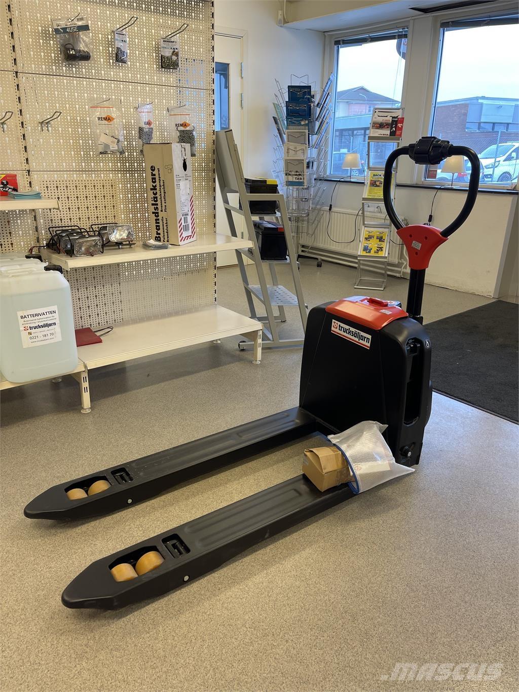 EP Equipment F4 行走控制式堆積機