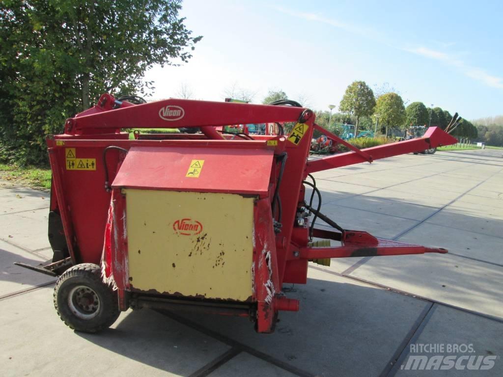 Vicon LDM 3500 動物進料機