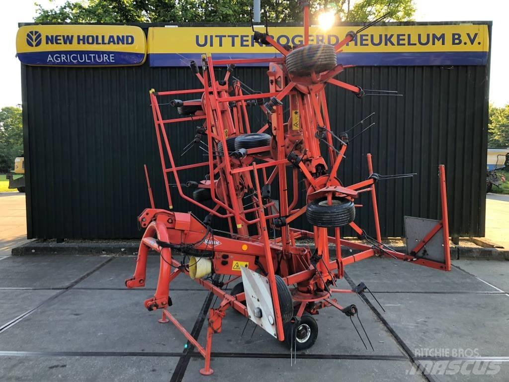 Kuhn GF 8501 M H O 耙與翻草機