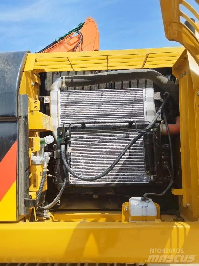 CAT 320 D 2 中型挖土機/掘鑿機/挖掘機 7t-12t