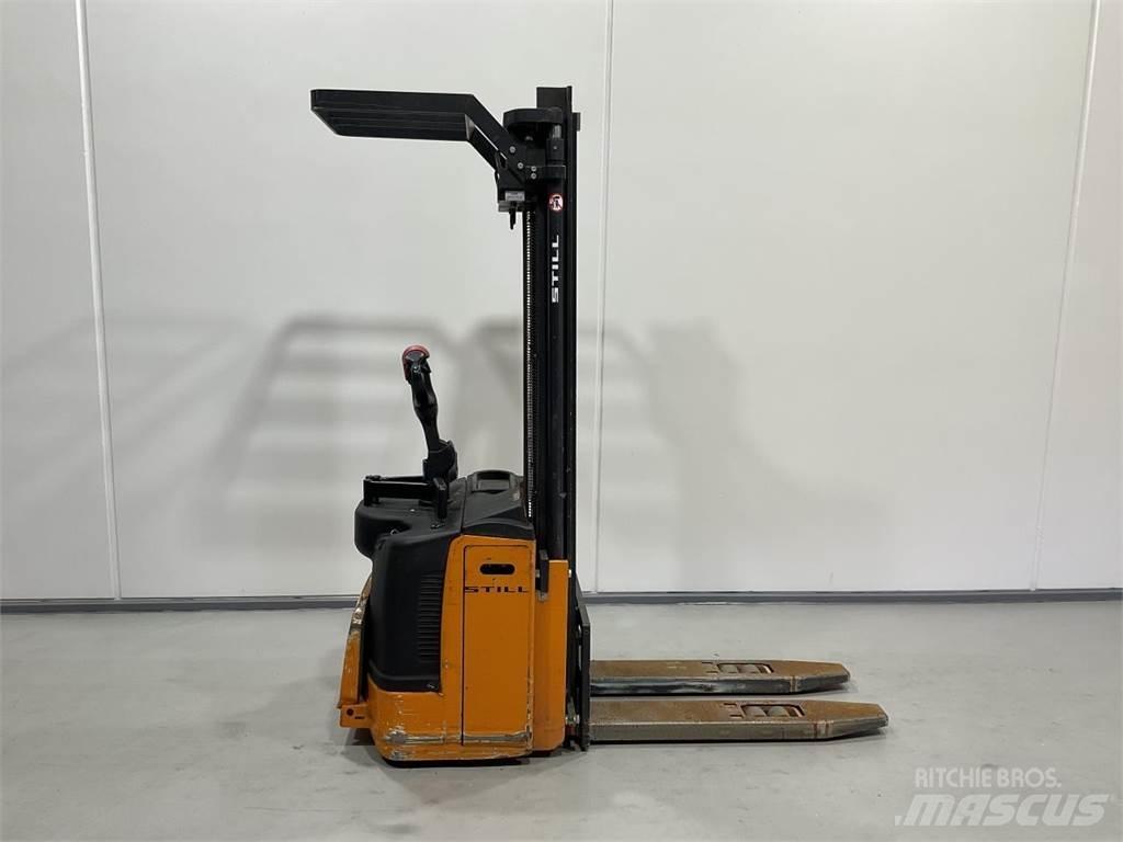 Still EFGV S14 自走式堆積機