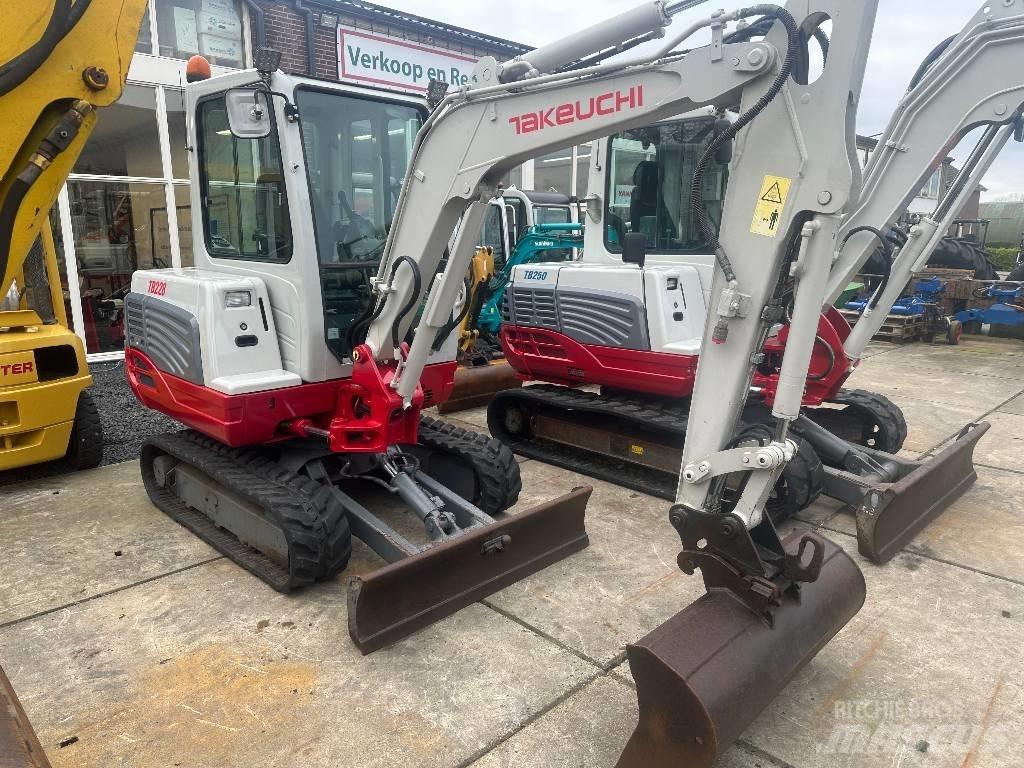 Takeuchi TB228 小型挖土機/掘鑿機<7t(小型挖掘機)