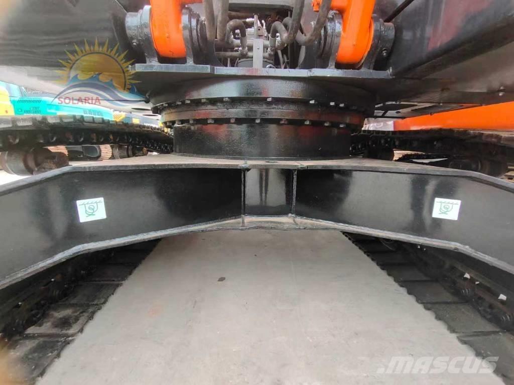 Hitachi ZX 200 履帶式 挖土機/掘鑿機/挖掘機