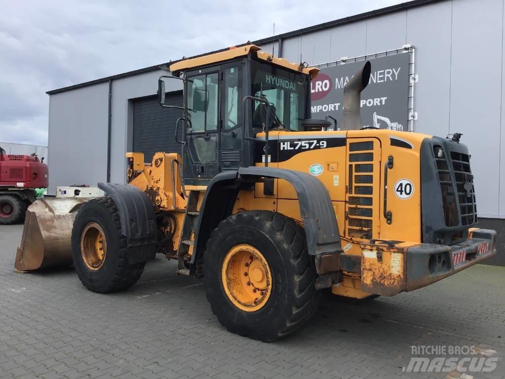 Hyundai HL 757-9 輪胎式裝載機