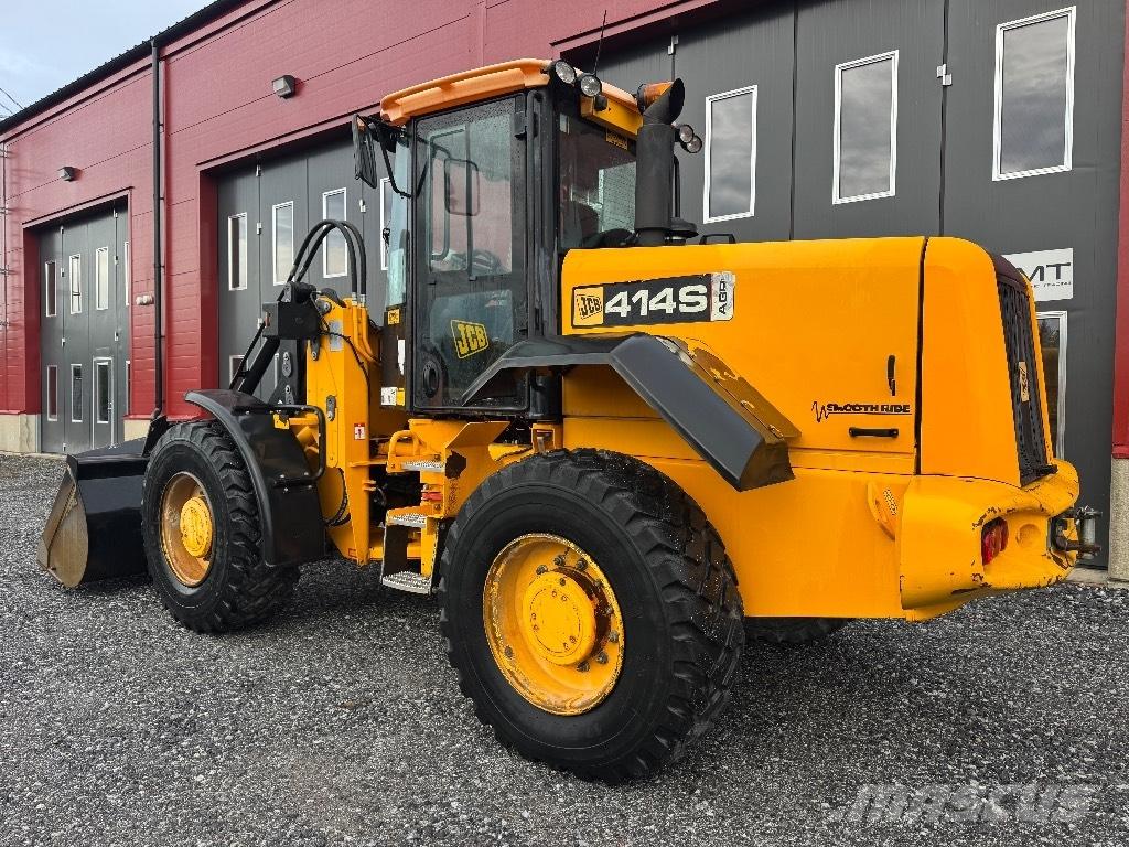 JCB 414 S  4153h 8,9t 輪胎式裝載機