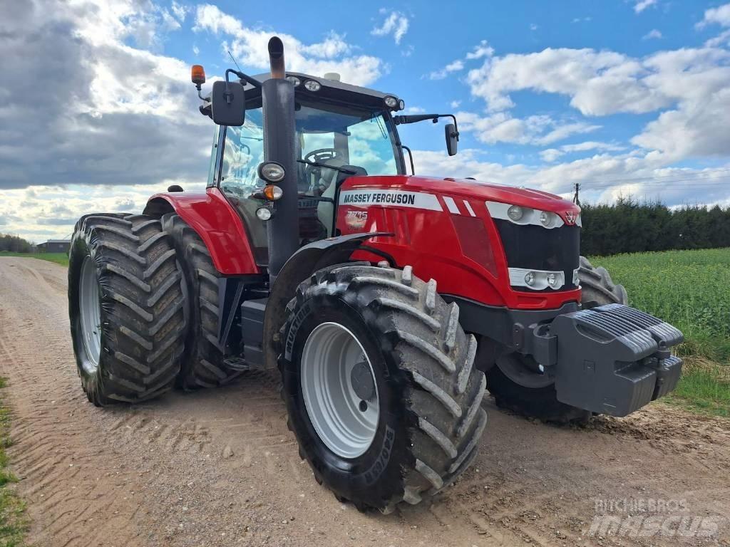 Massey Ferguson 7715 曳引機