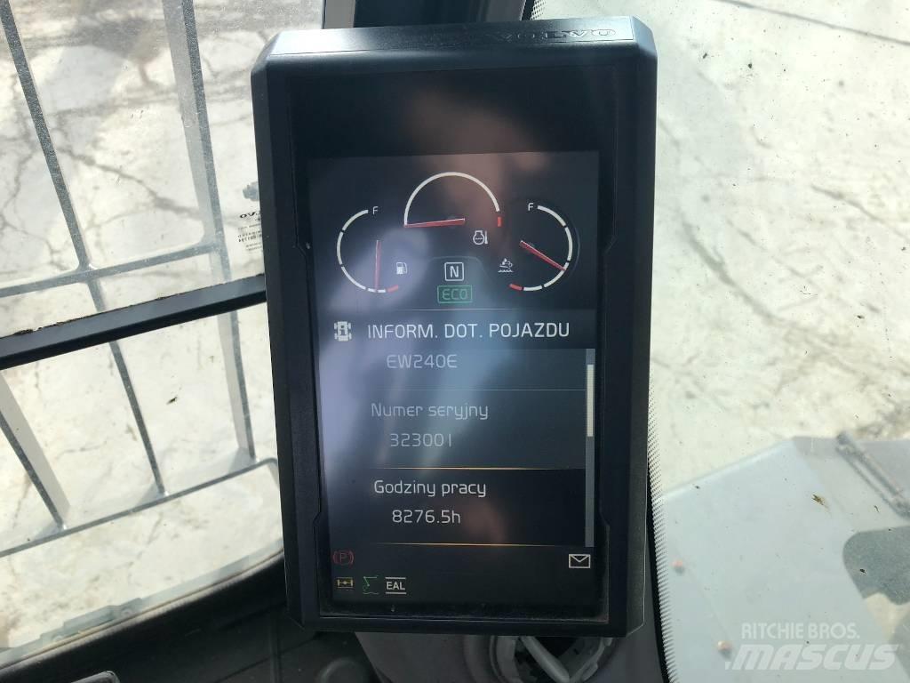 Volvo EW240EMH 廢棄物/工業用操作車