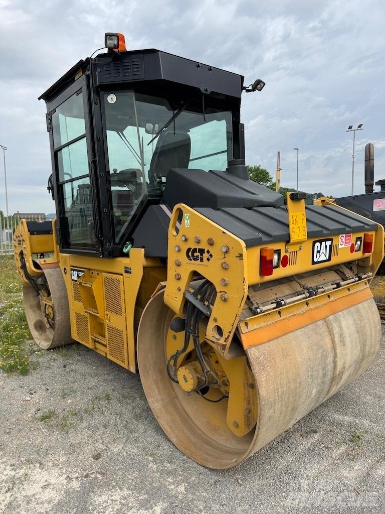 CAT CD 54 B 雙輪滾壓機
