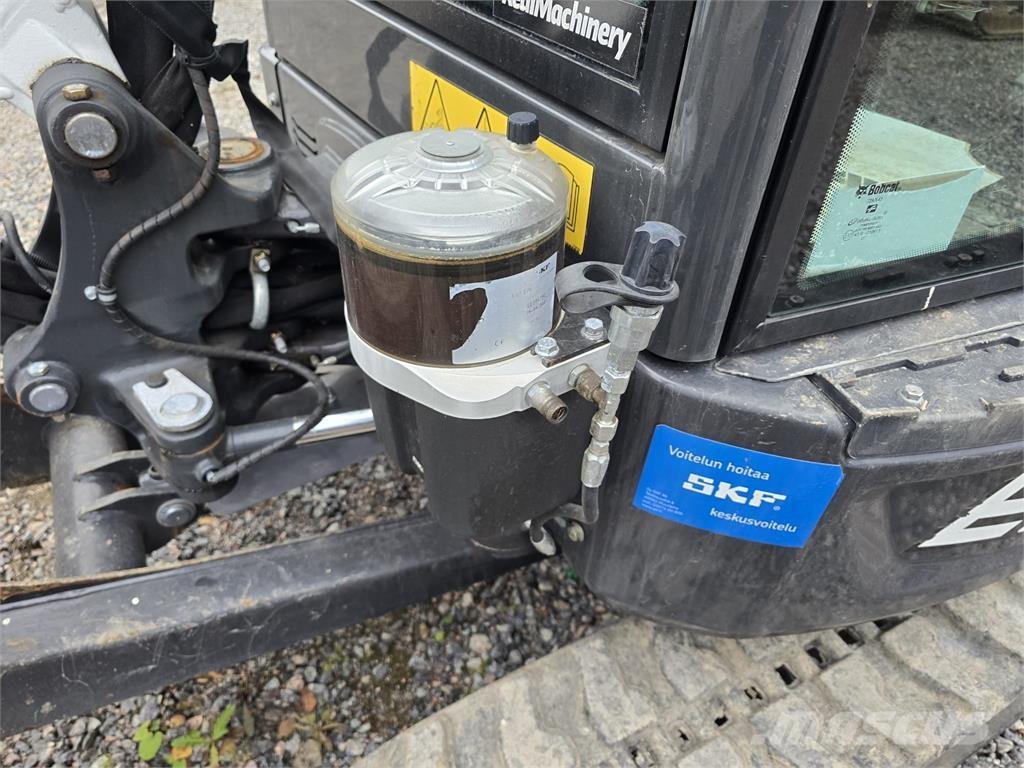 Bobcat E27z 小型挖土機/掘鑿機<7t(小型挖掘機)