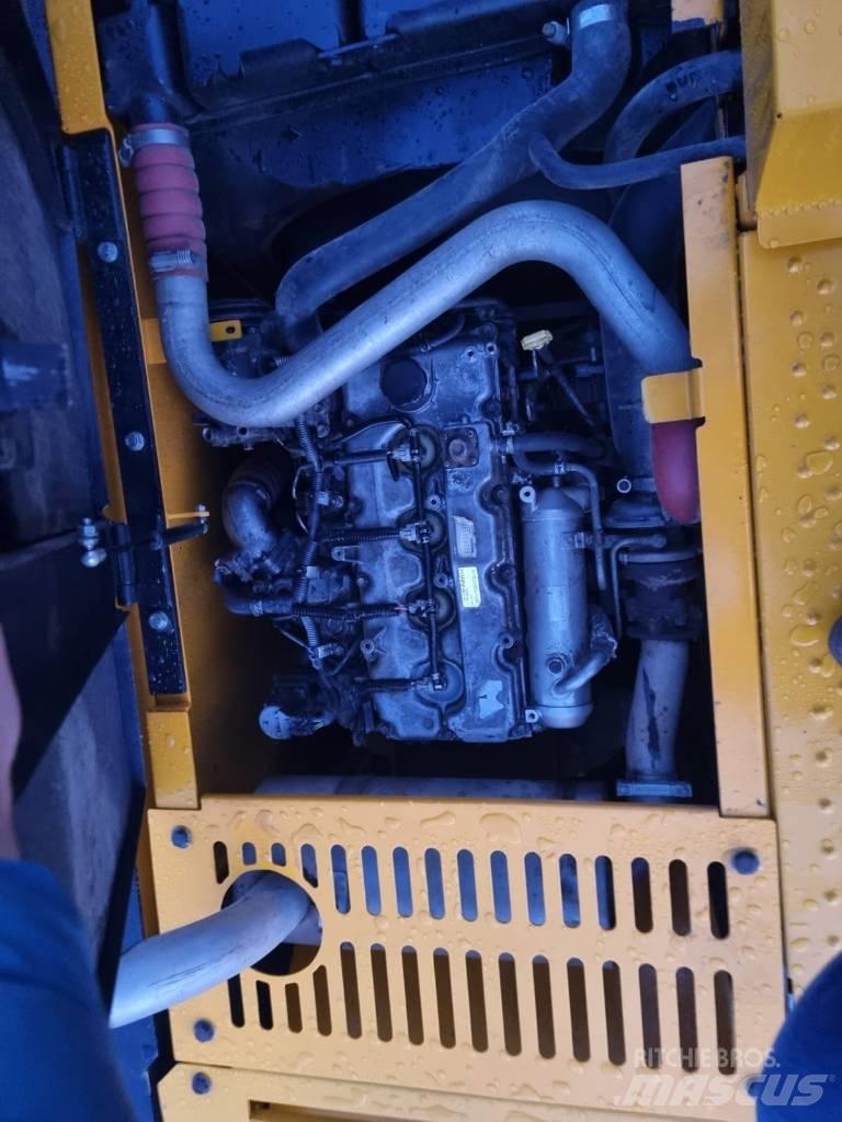 JCB JS 160 LC 履帶式 挖土機/掘鑿機/挖掘機